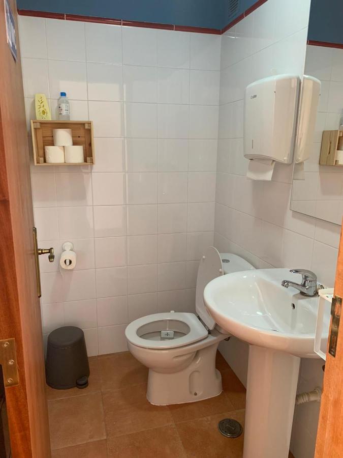 Casa Mineira Guest House Феррейраш Экстерьер фото