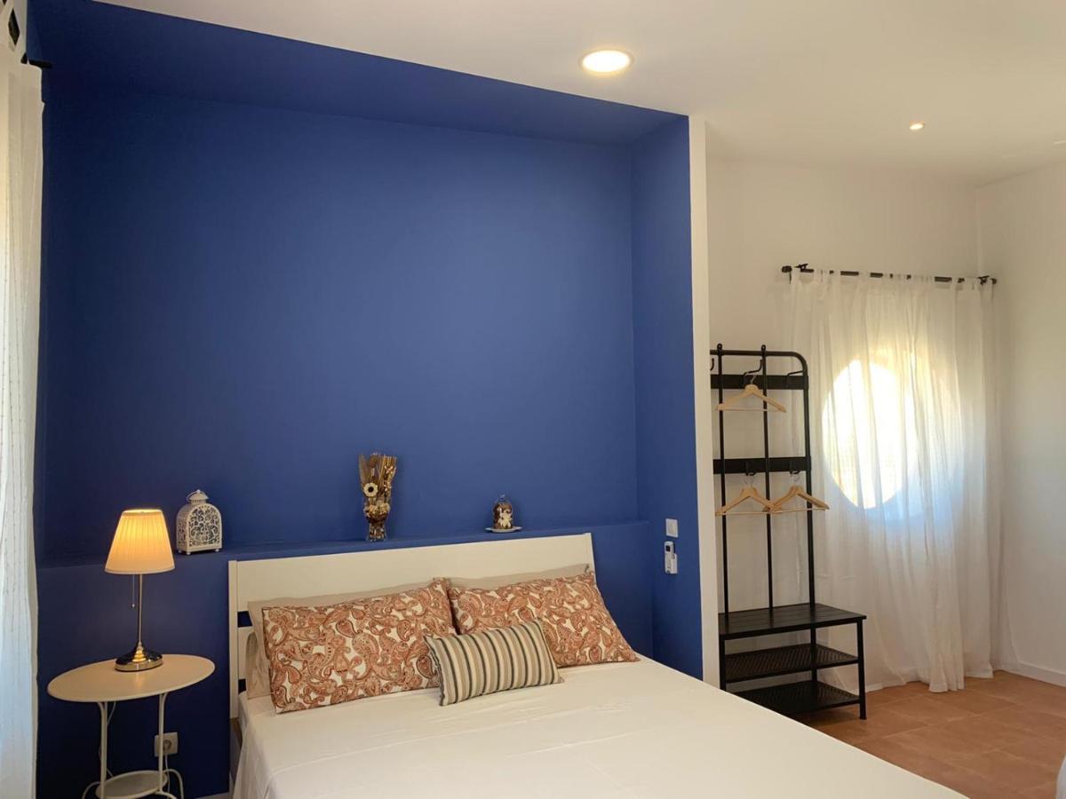 Casa Mineira Guest House Феррейраш Экстерьер фото